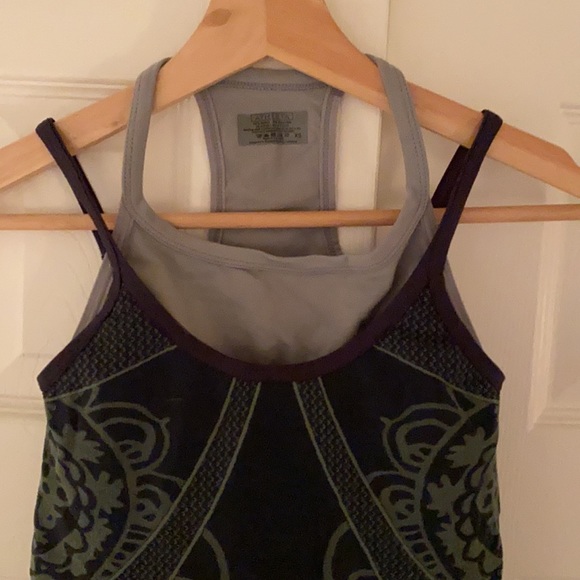 Athleta tank - Picture 2 of 4
